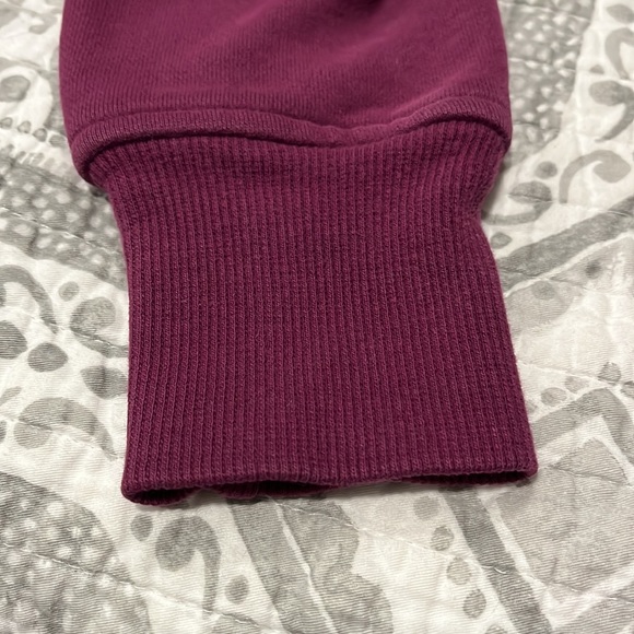 XS Lululemon Sweatshirt - Picture 3 of 7